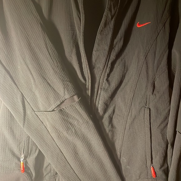 Nike Sphere Dry - Picture 3 of 4